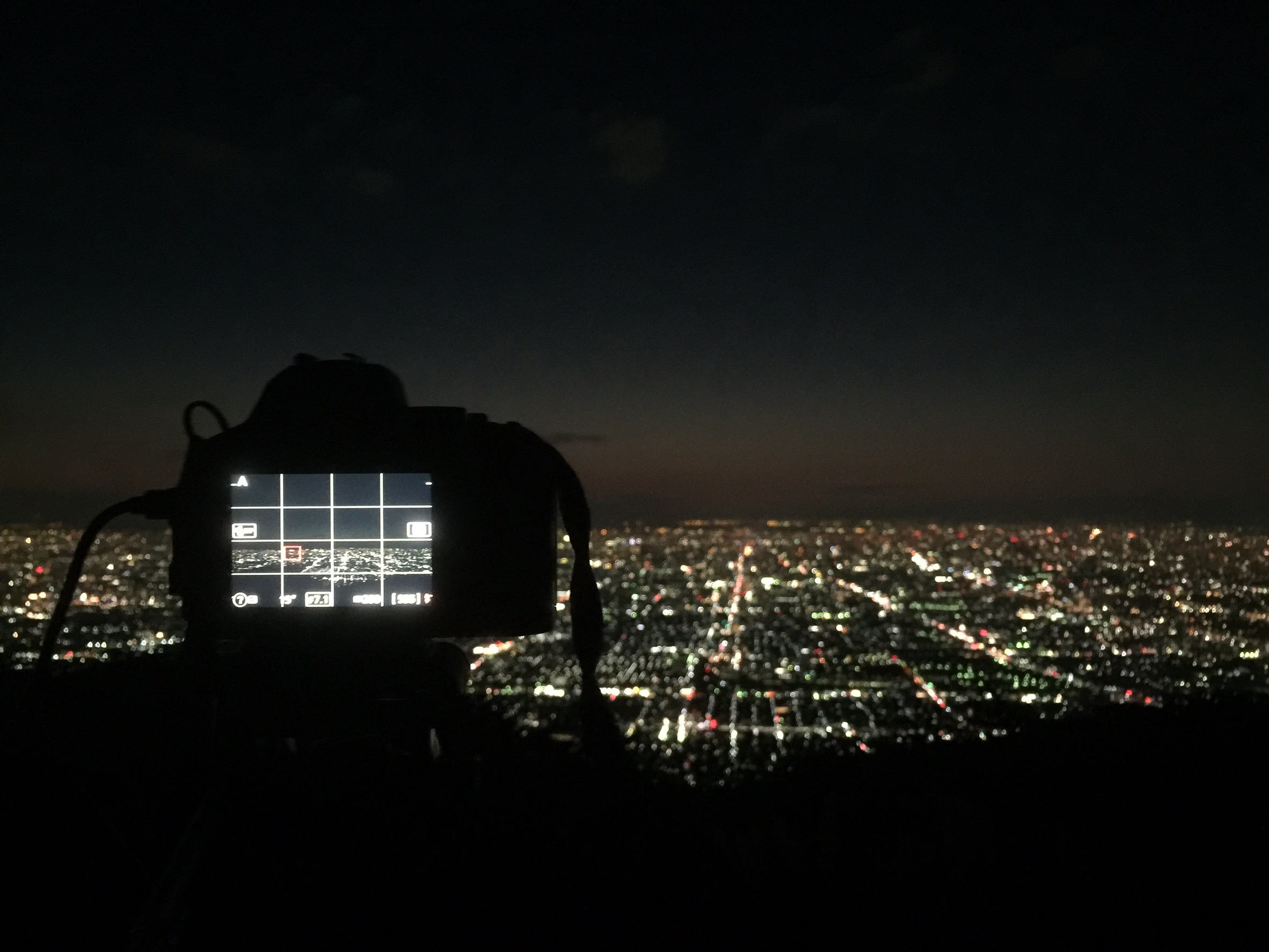 Nikonのカメラ D5600 で撮る夕日 夜景 ダブルズームキットレンズでも綺麗に撮れることを紹介します Mintブログ